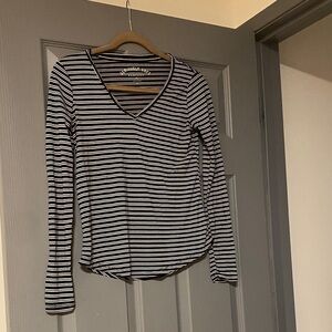 Aeropostale Seriously Soft Black and White Striped Long Sleeve Tee XS